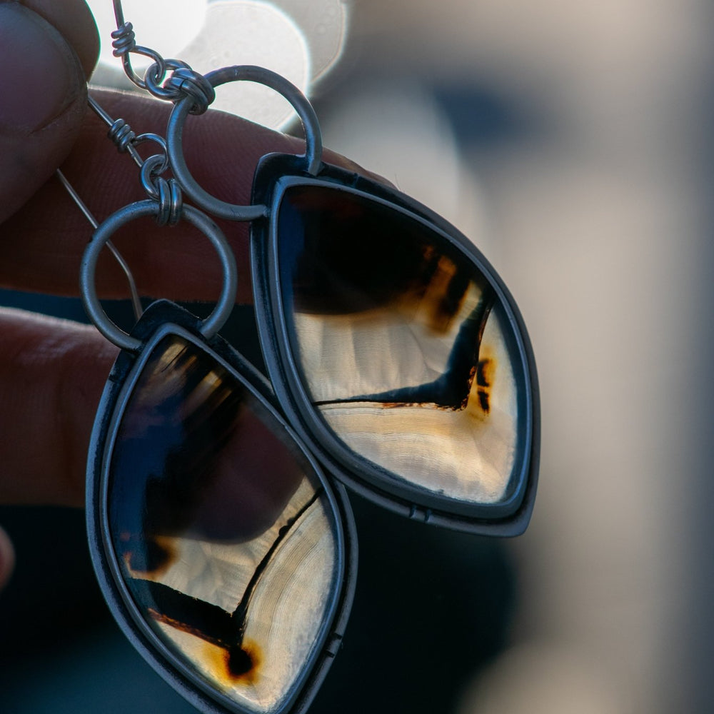 WINGED MONTANA AGATE EARRINGS - Fly Free