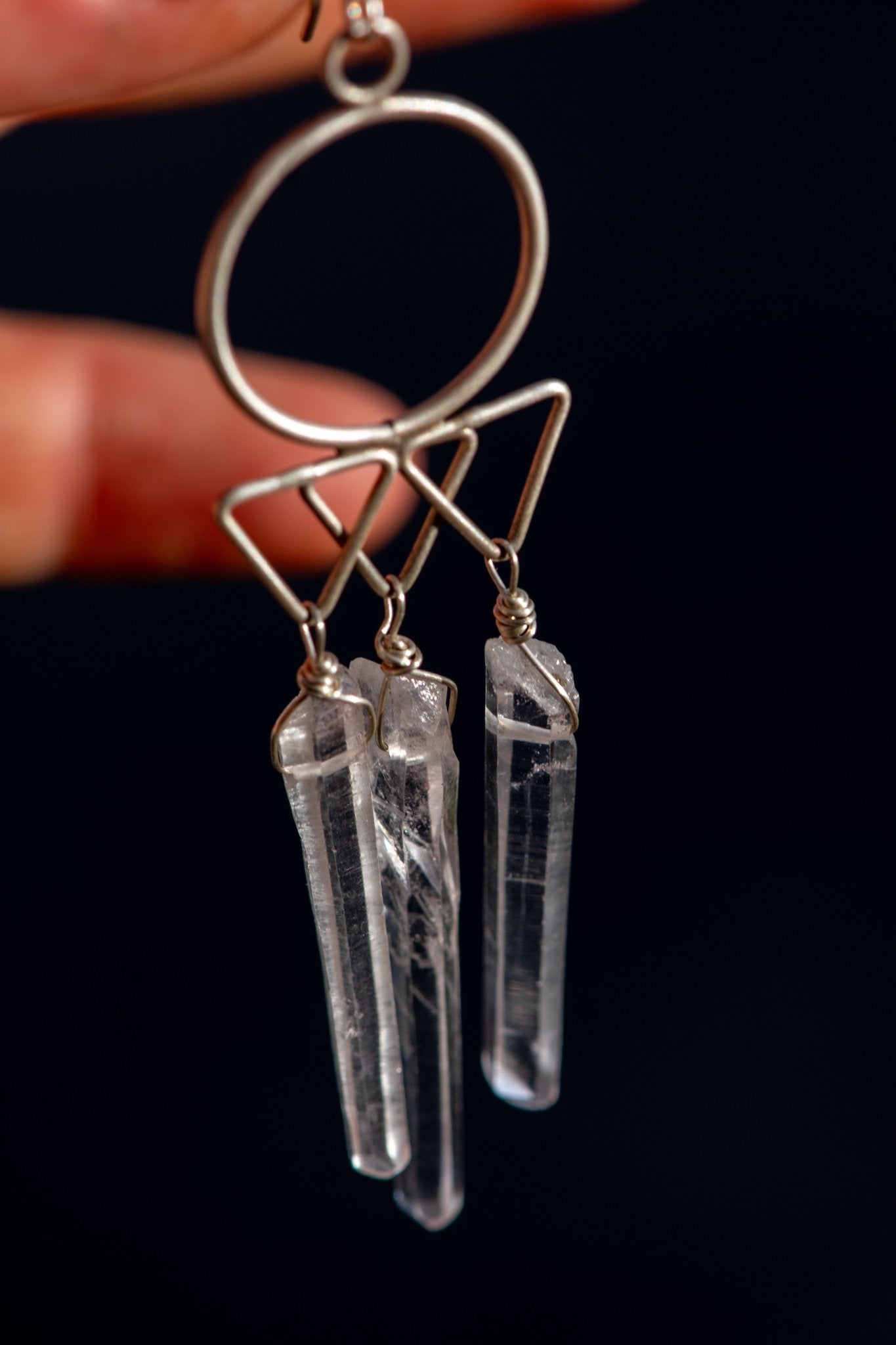 WITCHY QUARTZ EARRINGS - Fly Free