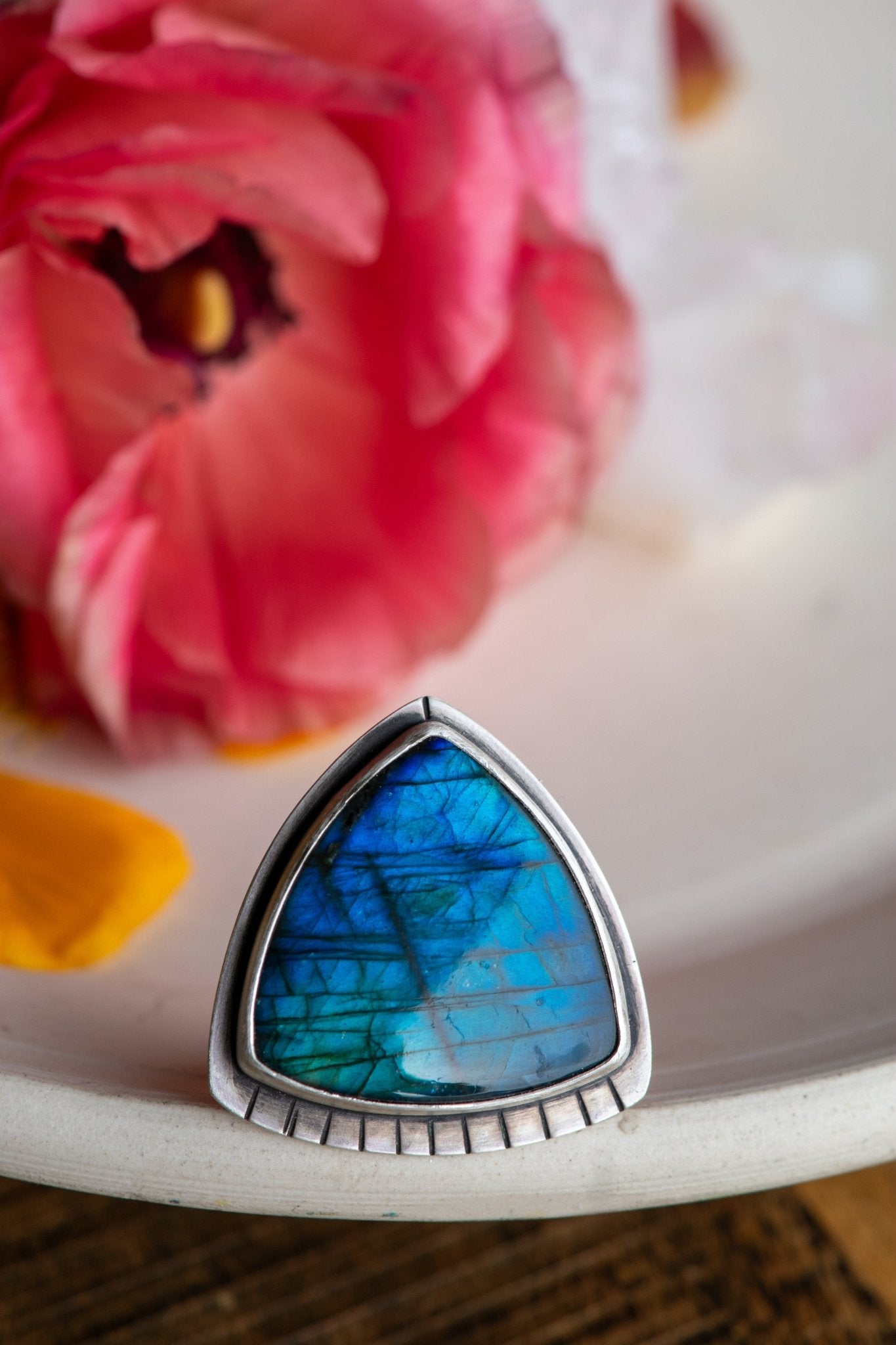 WOMAN LABRADORITE RING - Fly Free