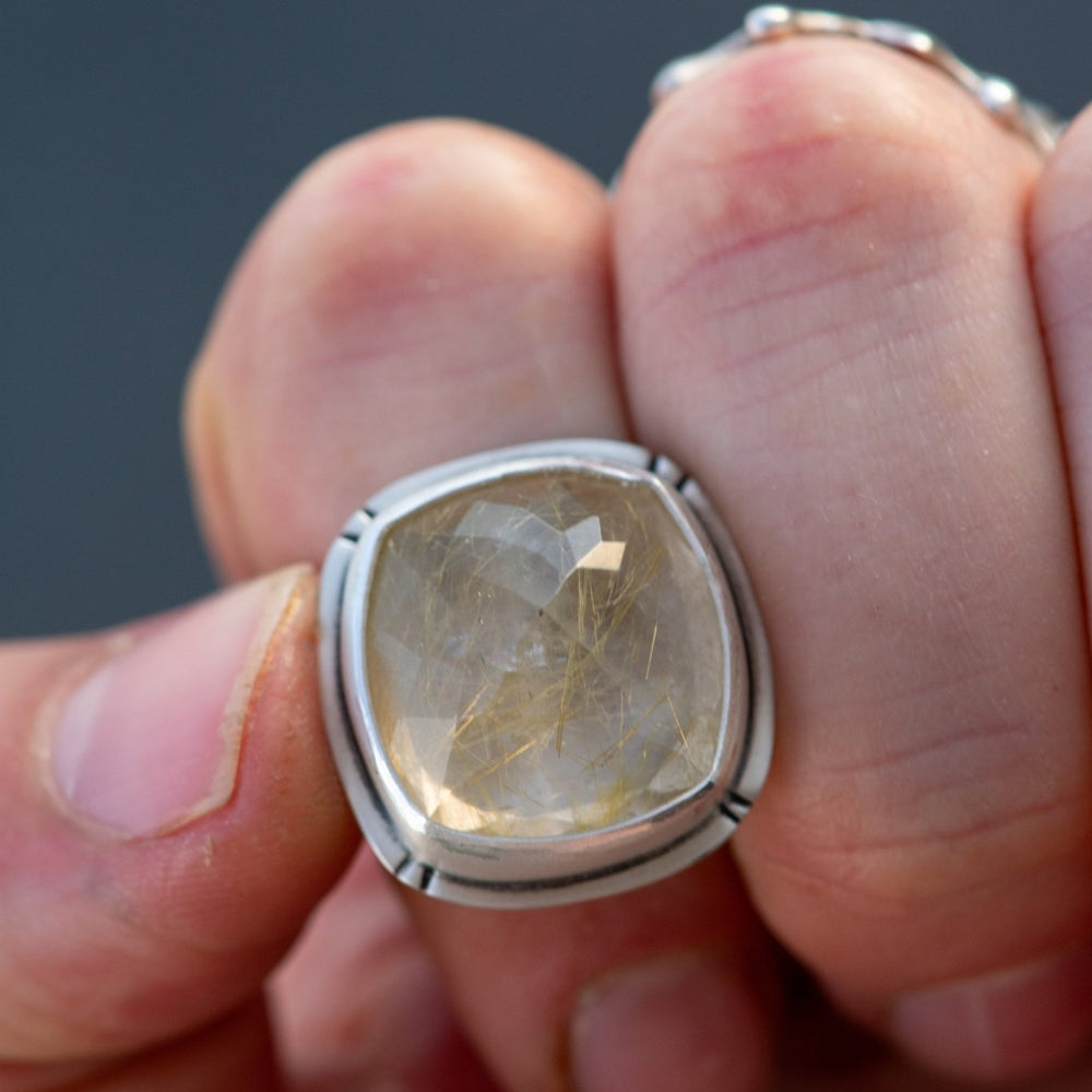 
                  
                    WONDER RUTILATED QUARTZ RING - Fly Free
                  
                