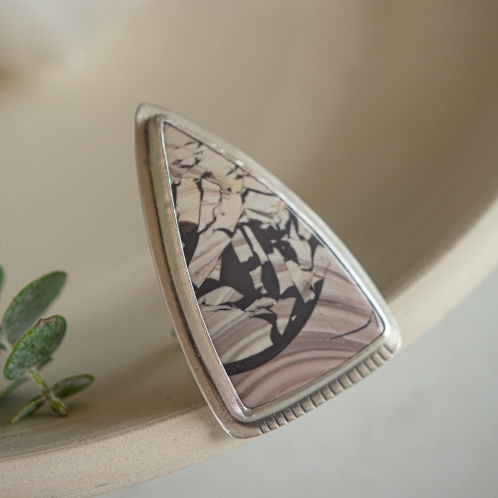 
                  
                    ADMIRATION NO. 20 - Fly Free
                  
                