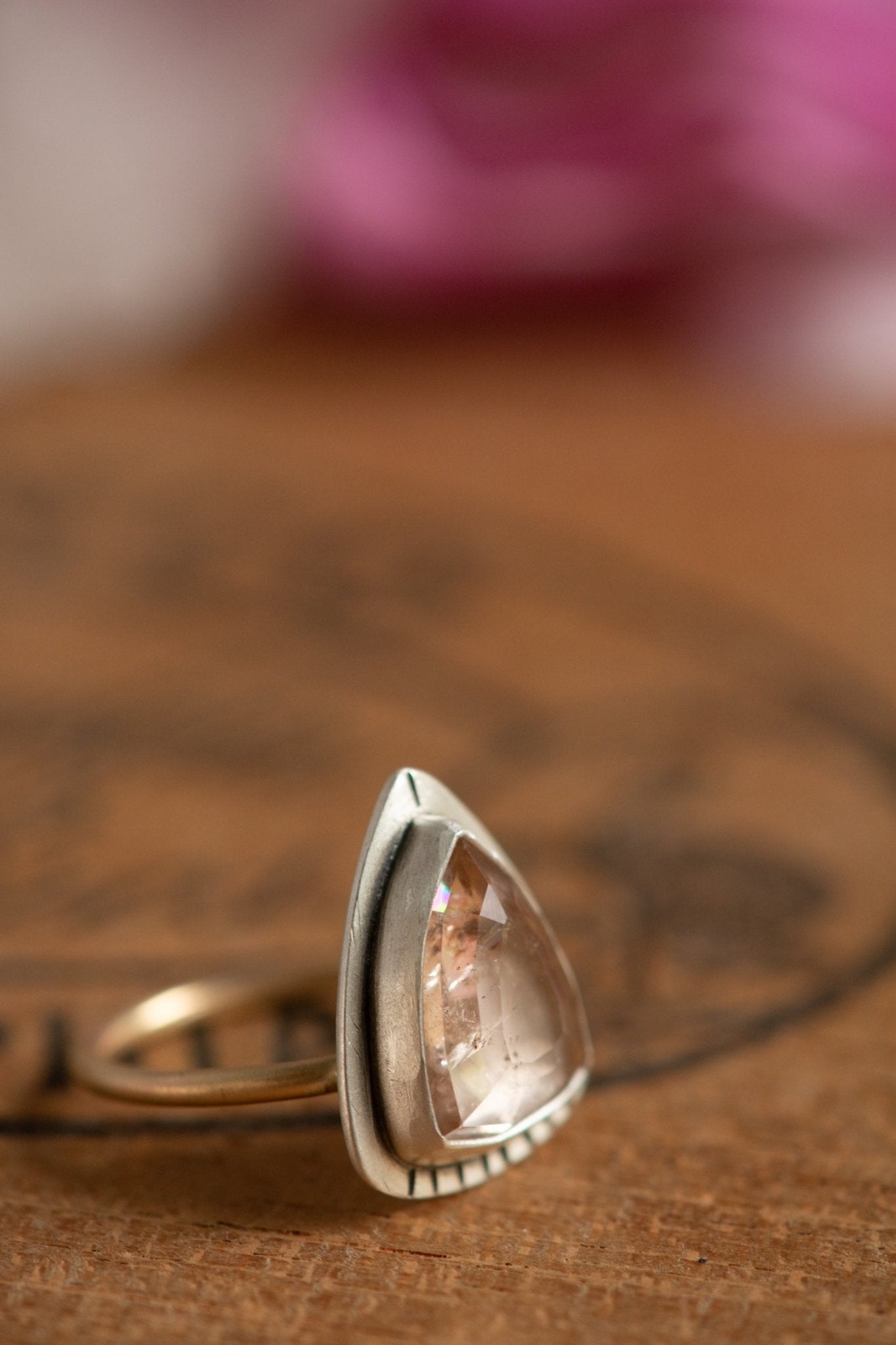 BITTY BUBBLES TOPAZ RING - Fly Free