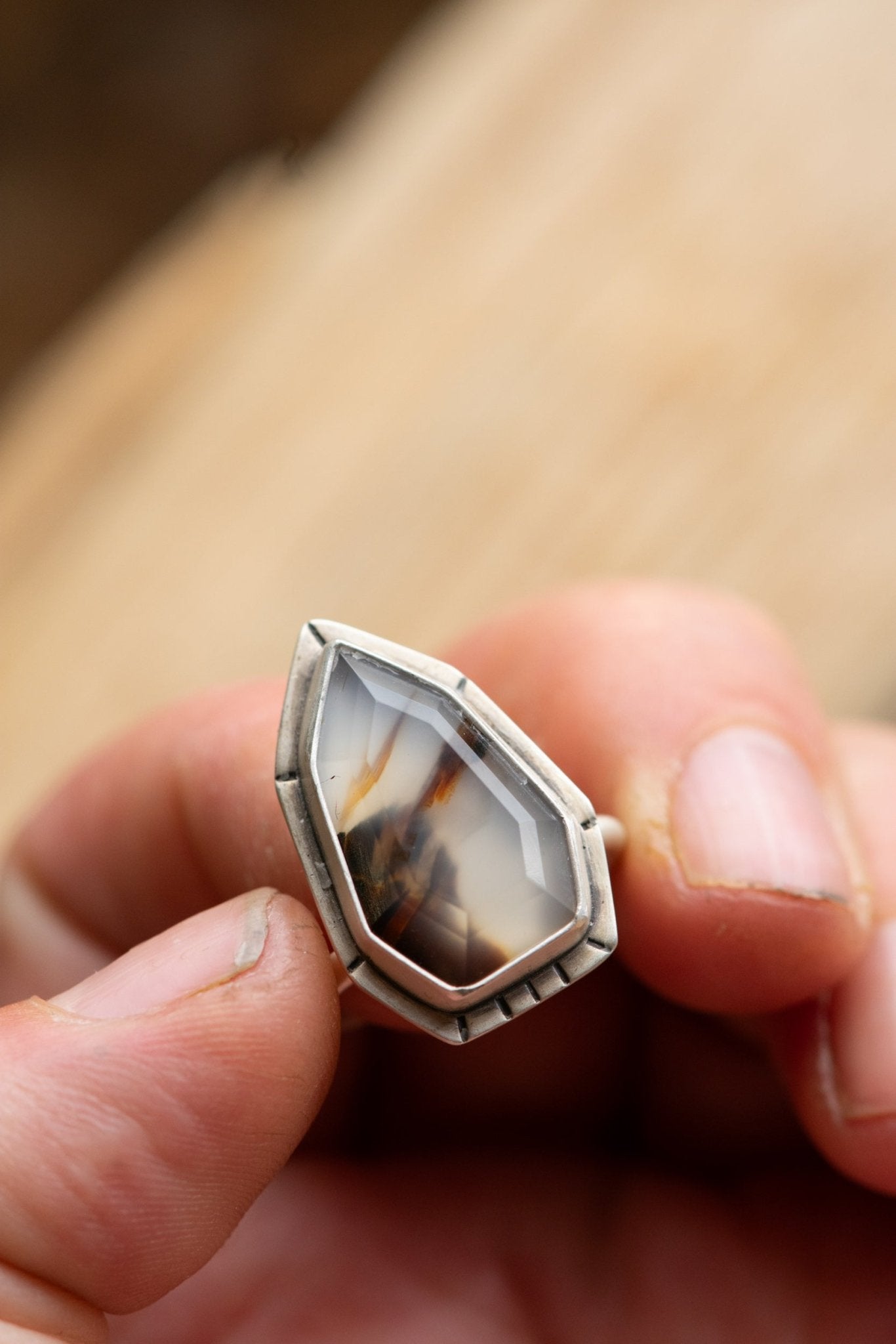 DISTANT SKIES MONTANA AGATE RING - Fly Free