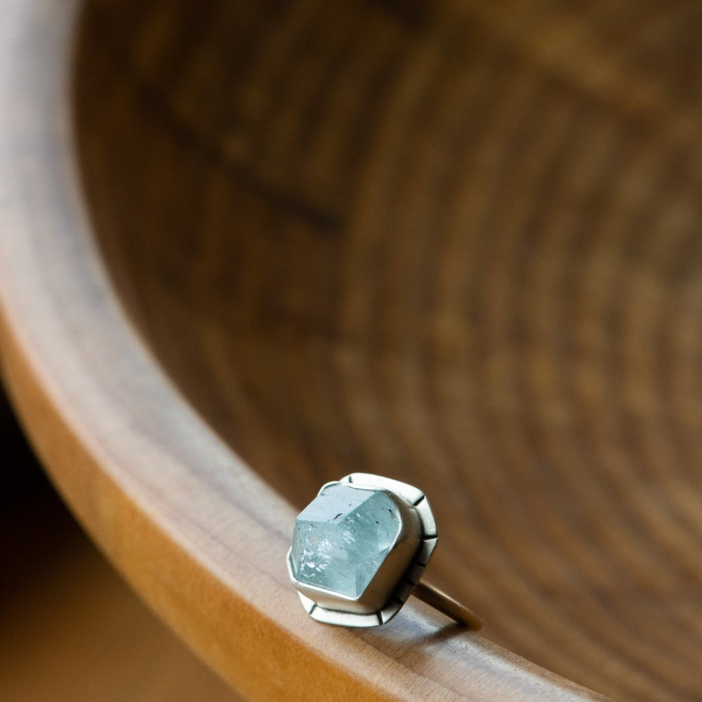 GRAND AQUAMARINE RING - Fly Free