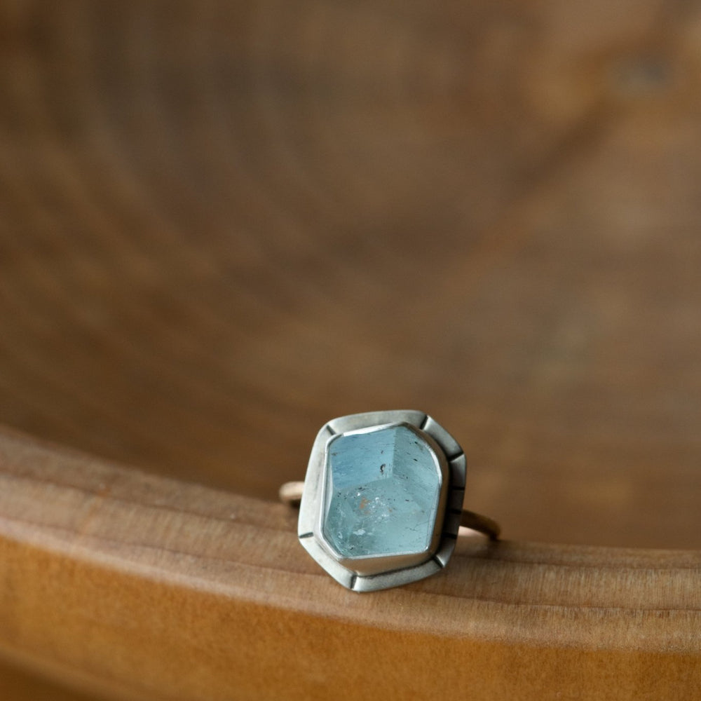 GRAND AQUAMARINE RING - Fly Free