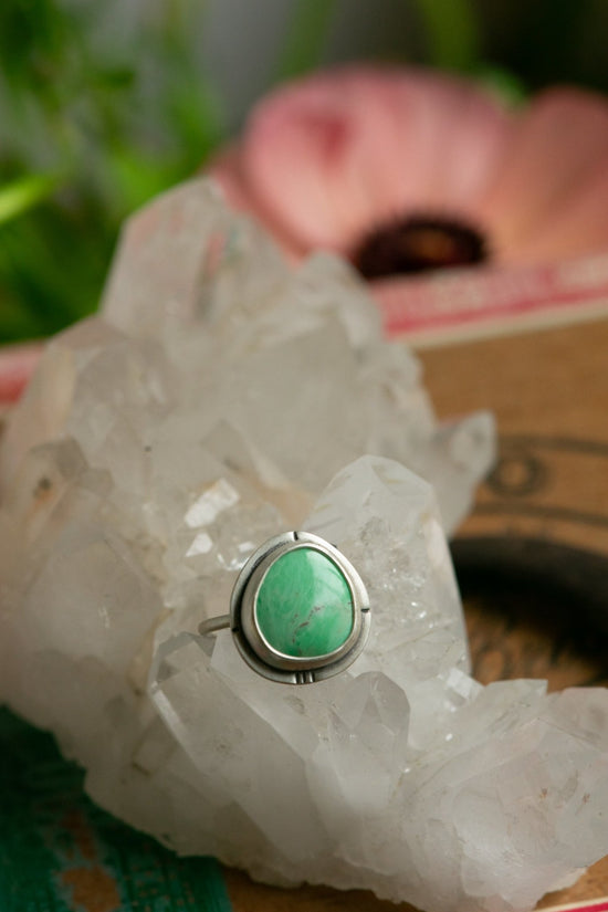 Load image into Gallery viewer, MINTY VARISCITE RING - Fly Free
