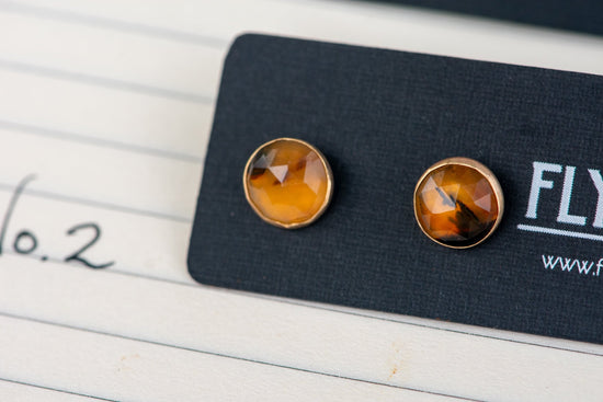 Load image into Gallery viewer, MONTANA AGATE STAYING GOLDEN STUDS - Fly Free
