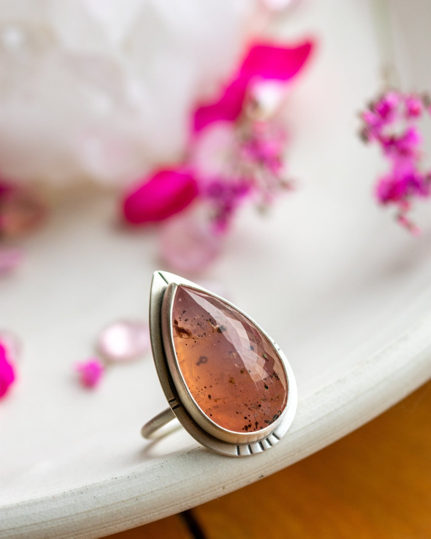 Load image into Gallery viewer, PRECIOUS ROSE QUARTZ RING - Fly Free
