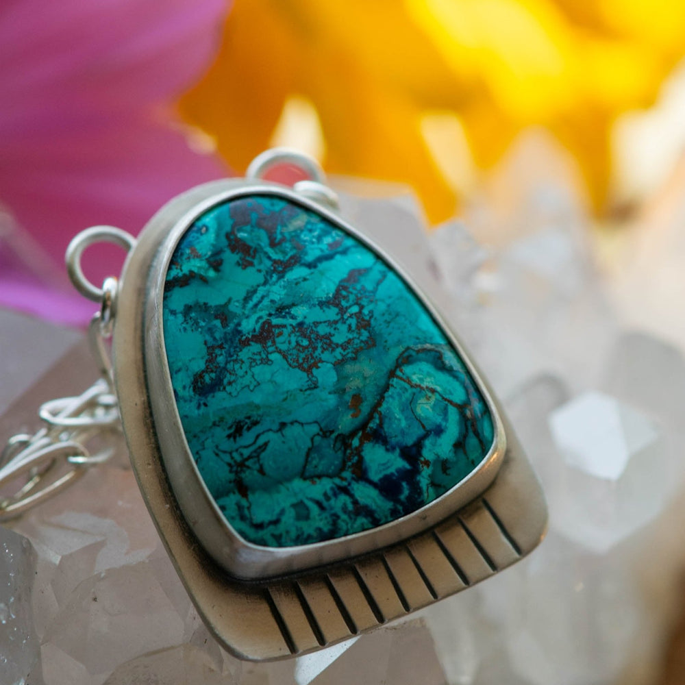 
                  
                    PRESENT SHATTUCKITE NECKLACE - Fly Free
                  
                