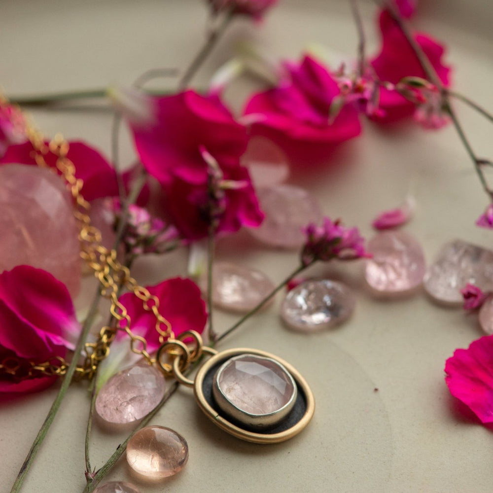 
                  
                    ROSE QUARTZ + MORGANITE - Fly Free
                  
                