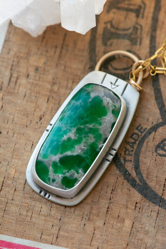 Load image into Gallery viewer, RUSHING VARISCITE NECKLACE - Fly Free
