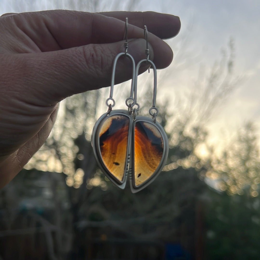 Load image into Gallery viewer, STORM RIDER MONTANA AGATE EARRINGS - Fly Free
