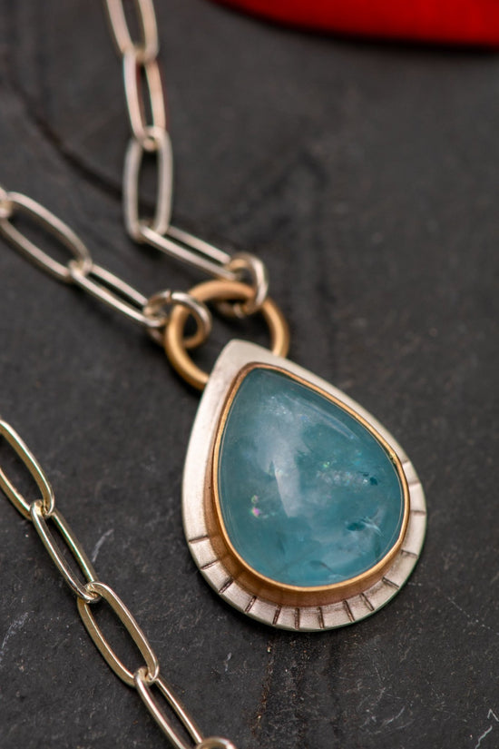 Load image into Gallery viewer, SUMMERTIME AQUAMARINE NECKALCES - Fly Free
