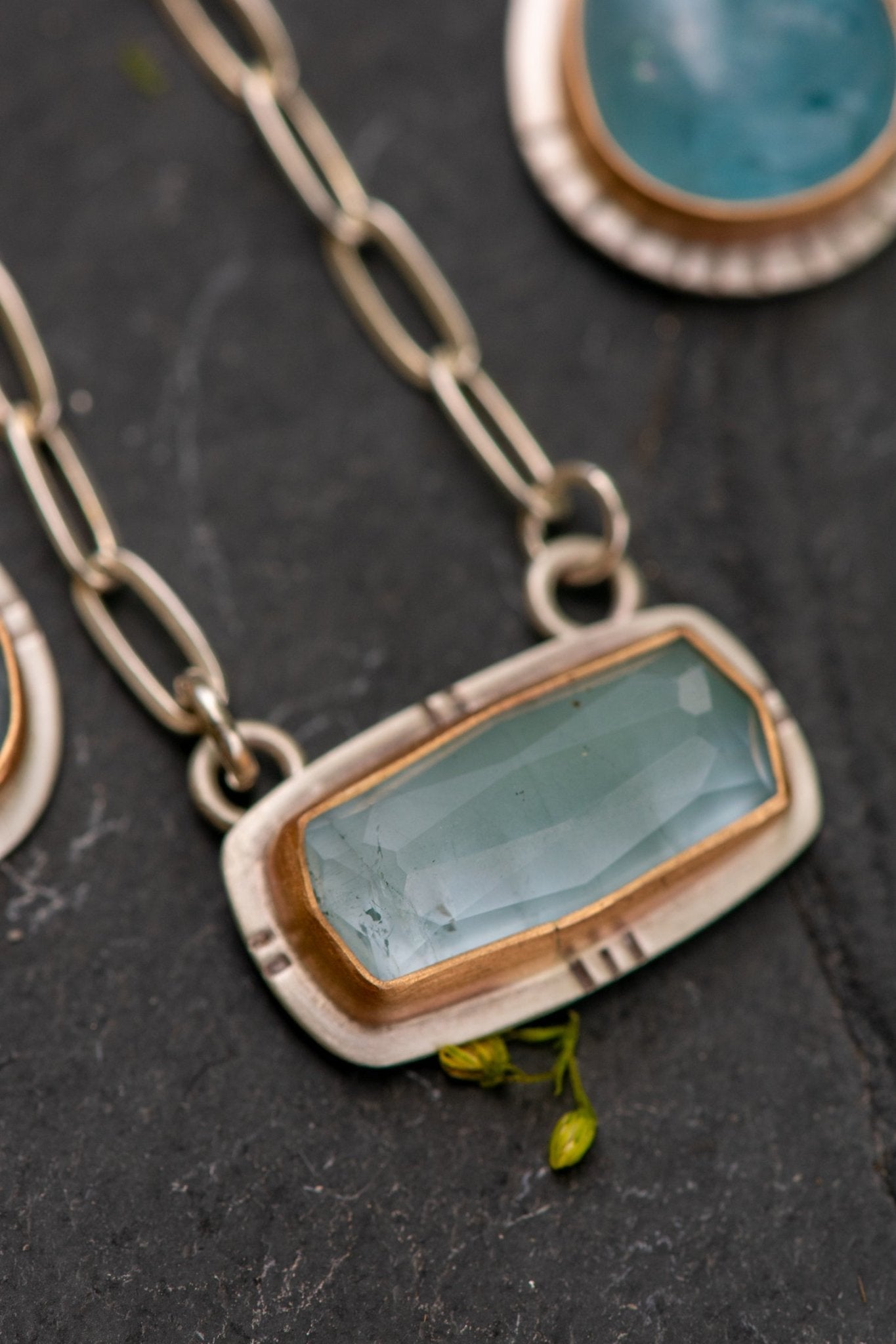 Load image into Gallery viewer, SUMMERTIME AQUAMARINE NECKALCES - Fly Free
