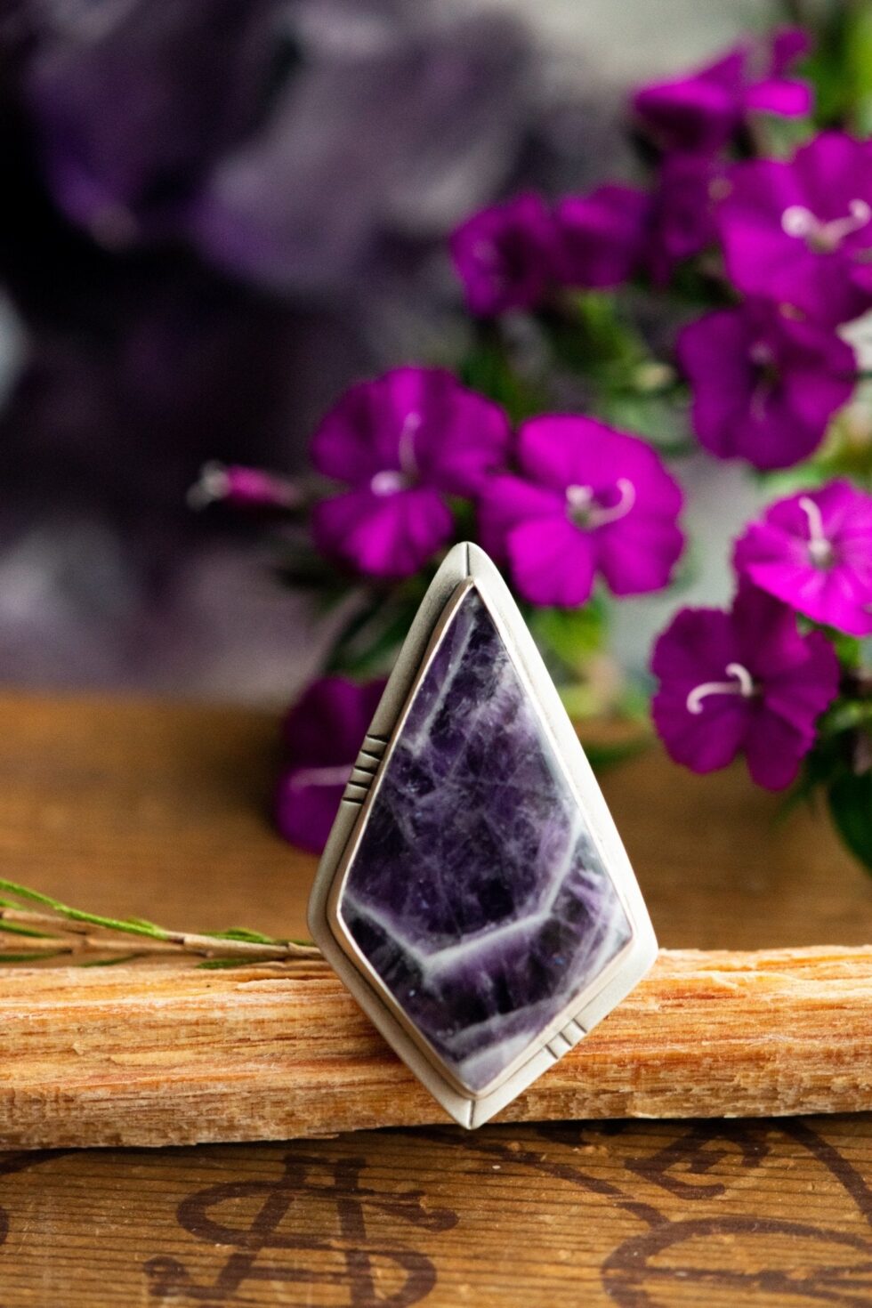 ABBRA AMETHYST SILVER RING - Fly Free