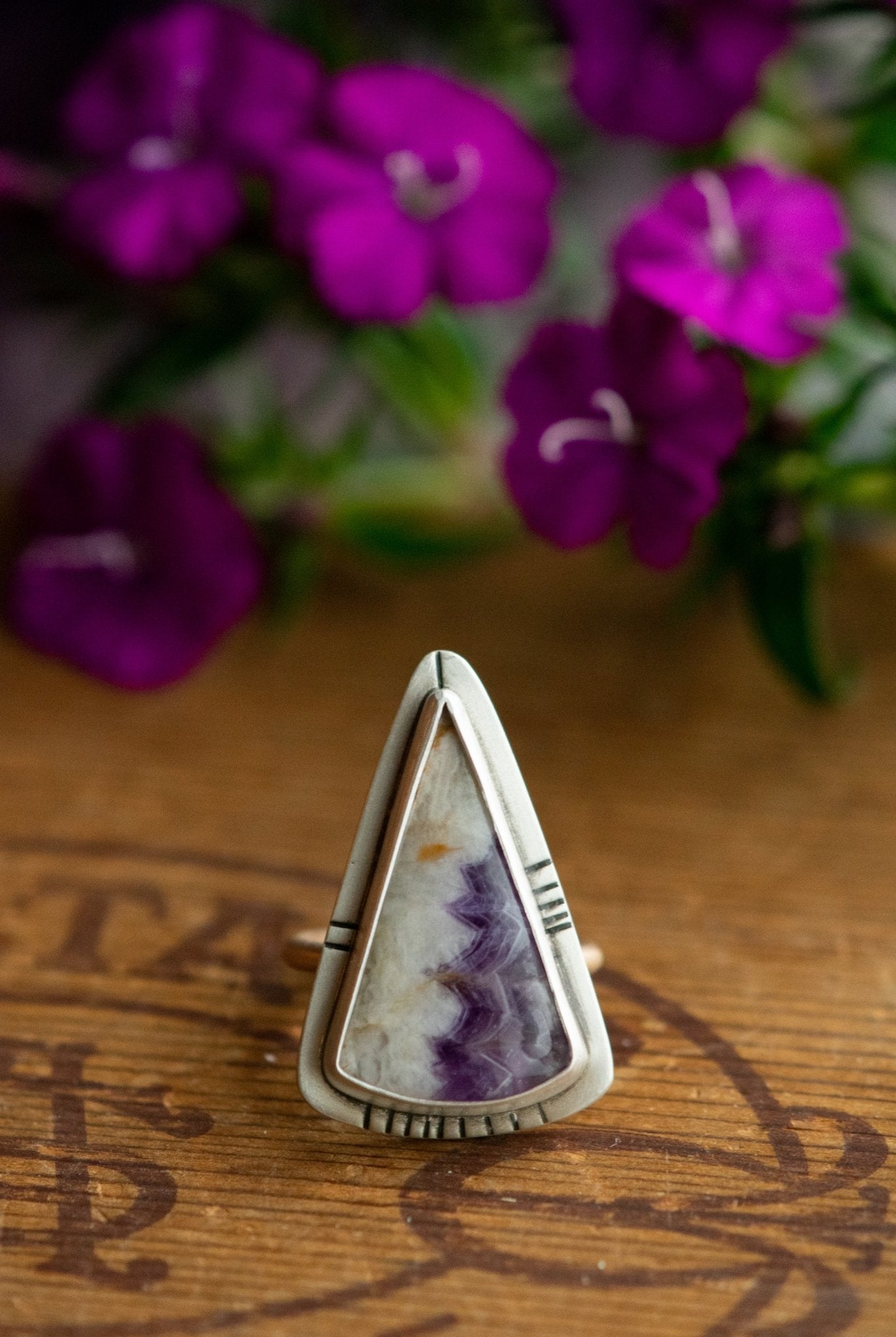 BLOOM AMETHYST RING - Fly Free