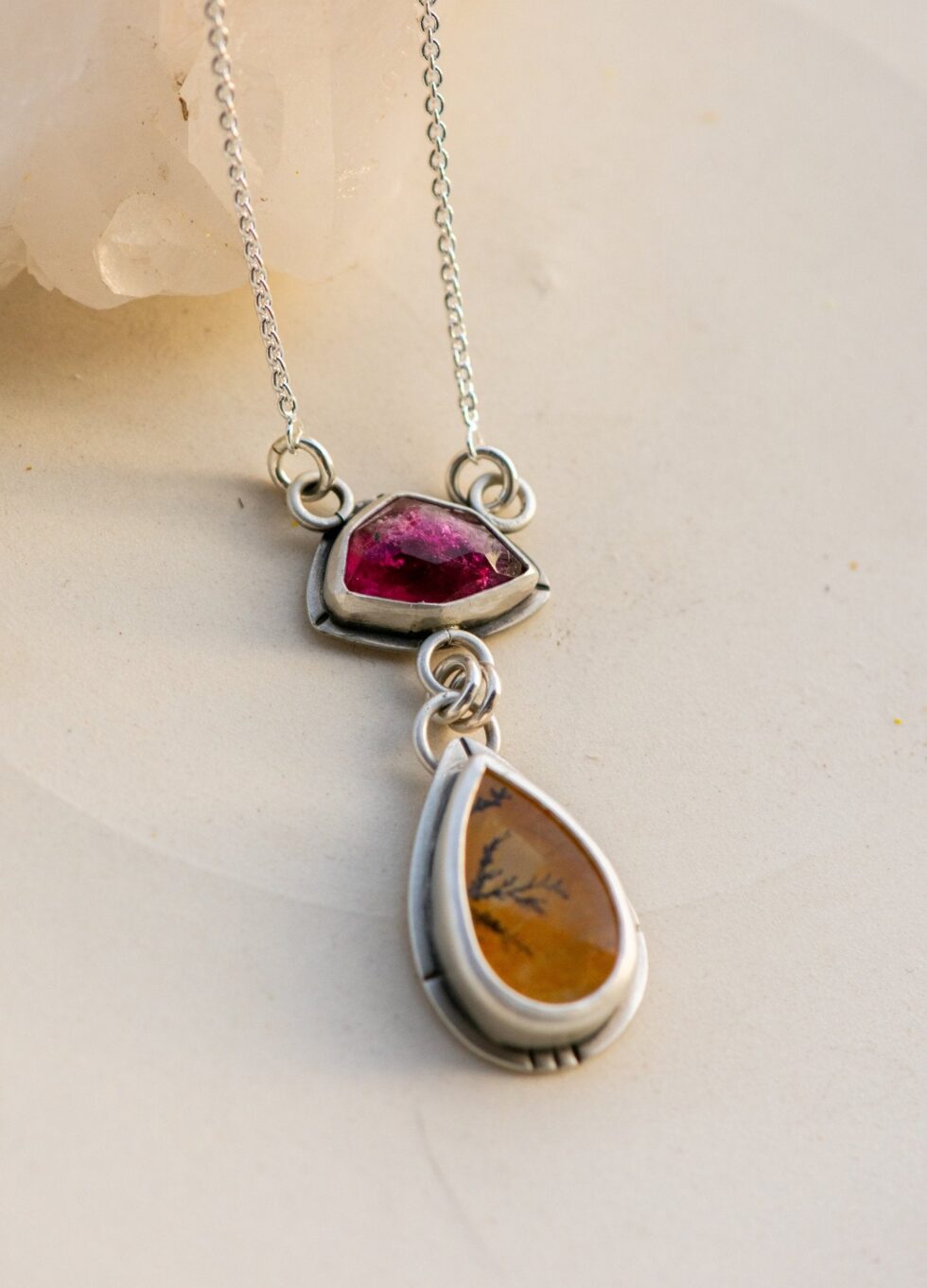 CAUSE I LIKE IT FIESTY TOURMALINE AND DENDRITIC AGATE NECKLACE - Fly Free