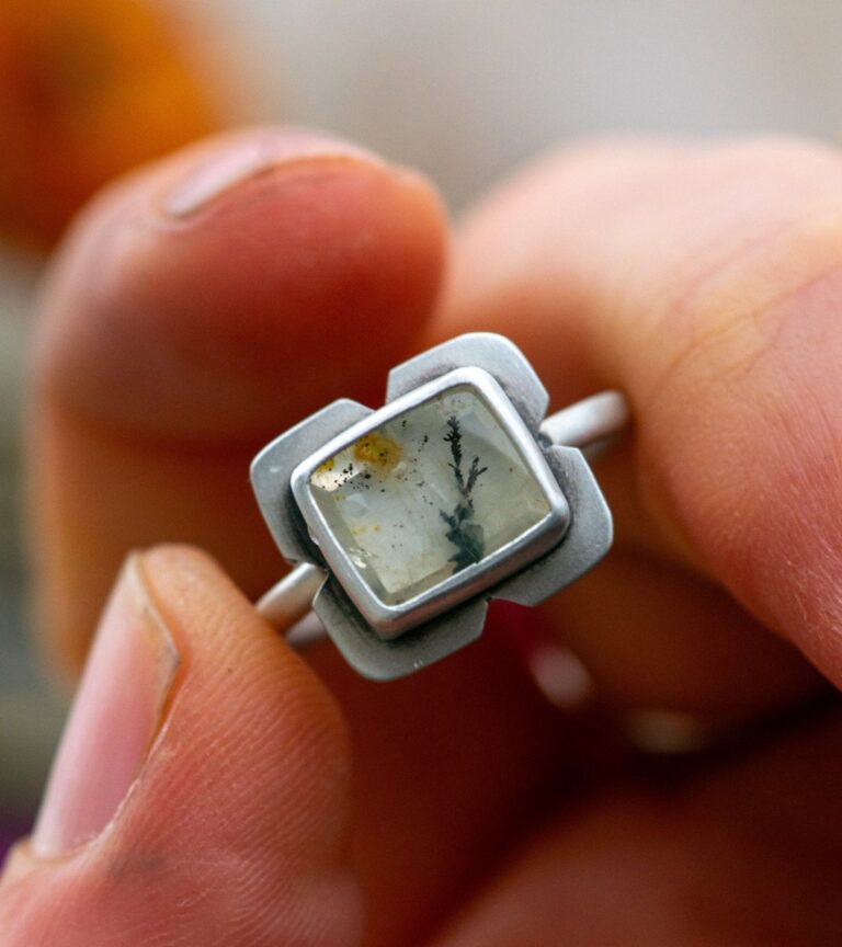 DANCERS IN THE FROST DENDRITIC AGATE RING - Fly Free