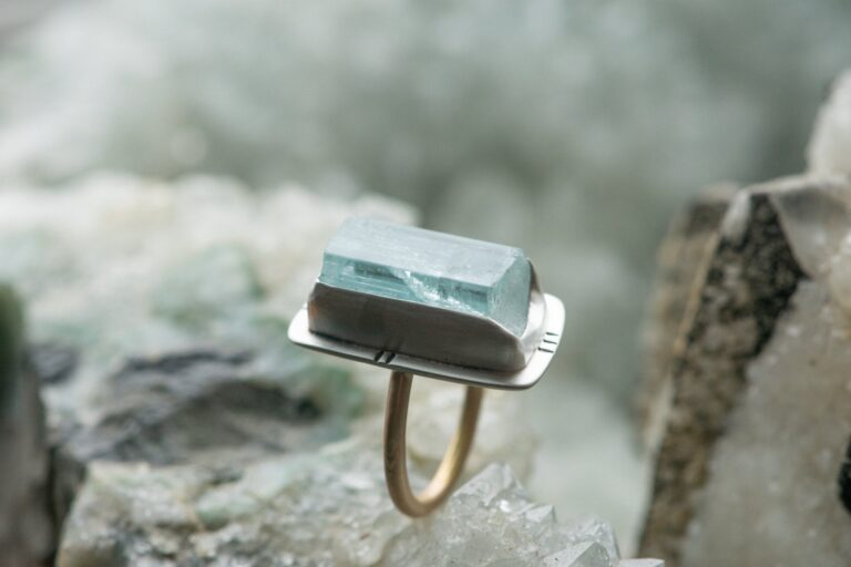DELIGHTFUL AQUAMARINE RING - Fly Free