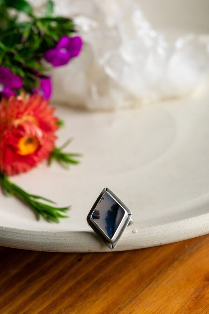 DENDRITIC CHARGE RING - Fly Free