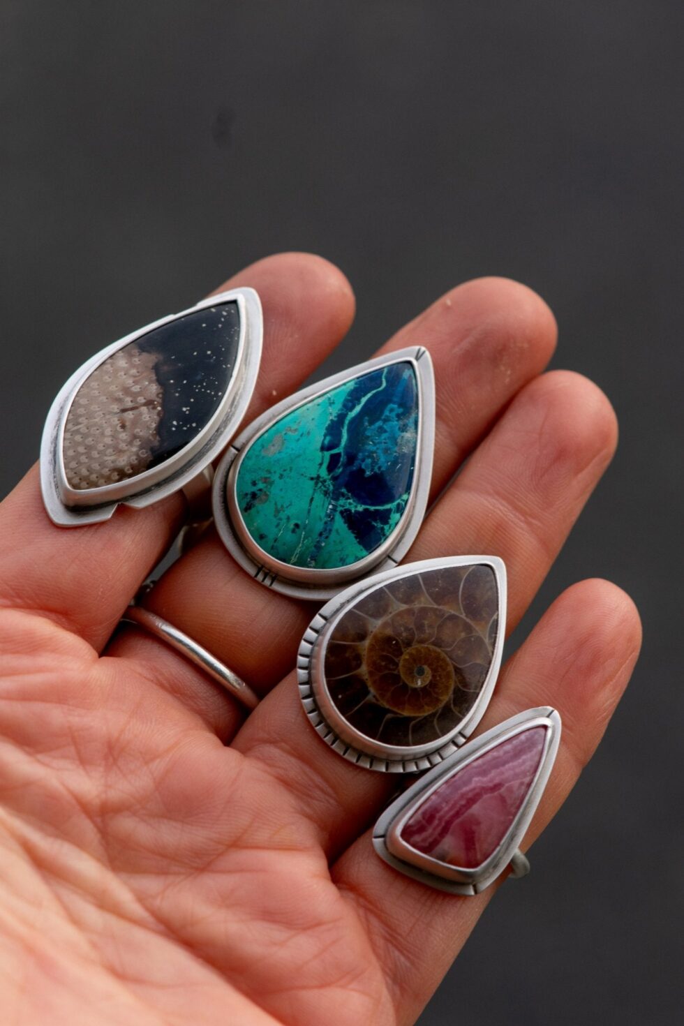 EBBING TIDE AZURITE RING - Fly Free