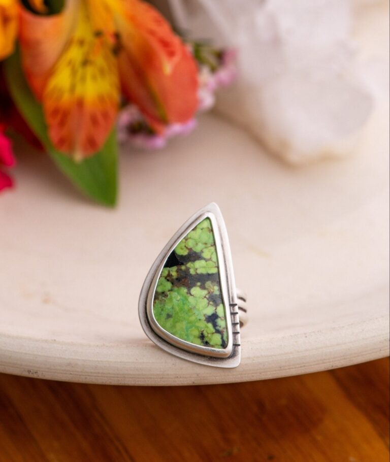 ELECTRIC GREEN TURQUOISE RING - Fly Free