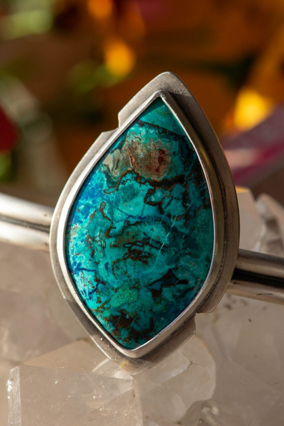 ELECTRIC SHATTUCKITE CUFF - Fly Free