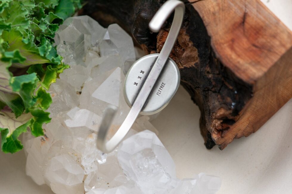 EON FISH FOSSIL CUFF - Fly Free