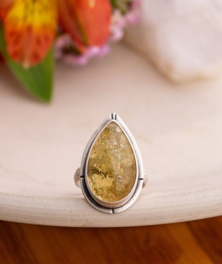 FASCINATION STREET SCAPOLITE RING - Fly Free