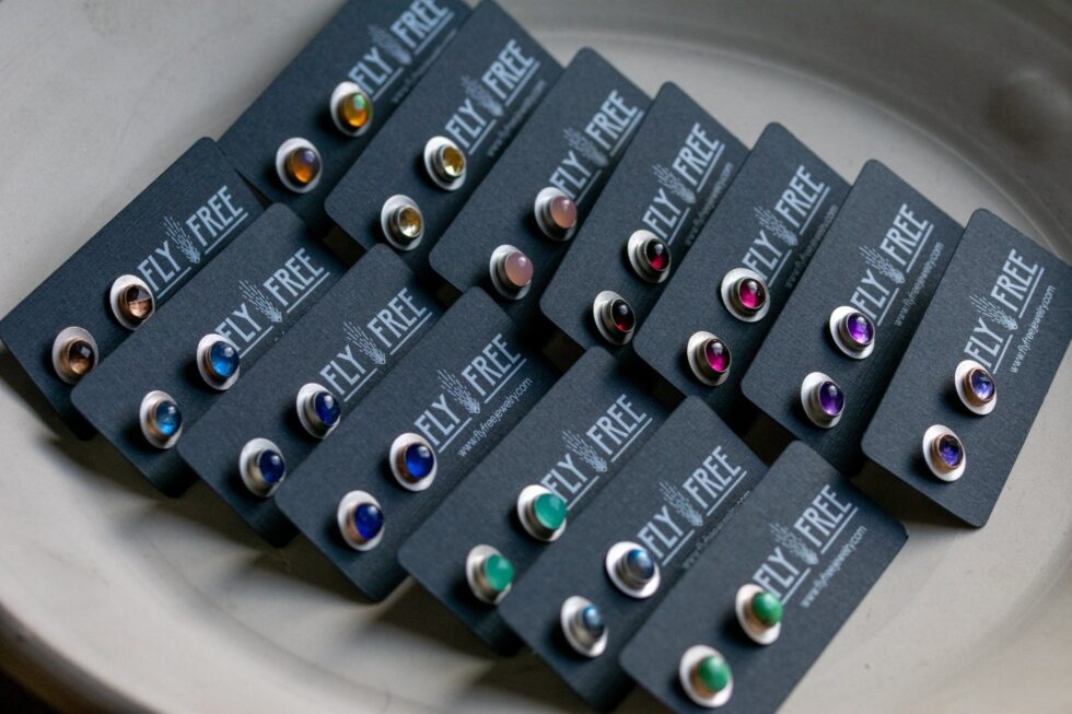 GEM STUDS - Fly Free