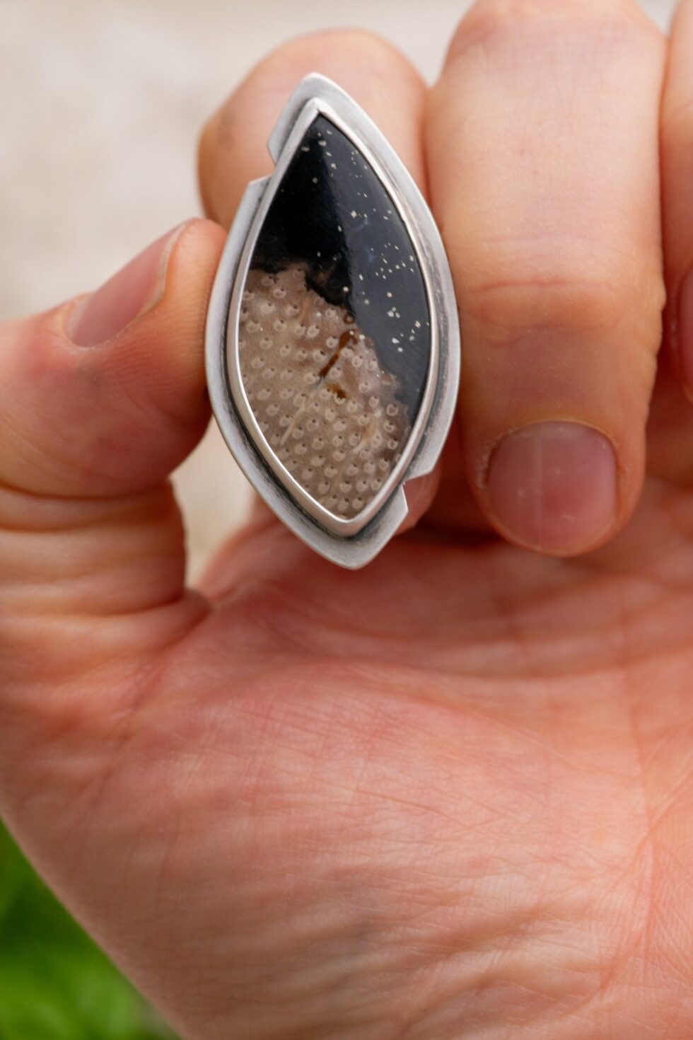 MEMRANCER FOSSILIZED ROOT RING - Fly Free