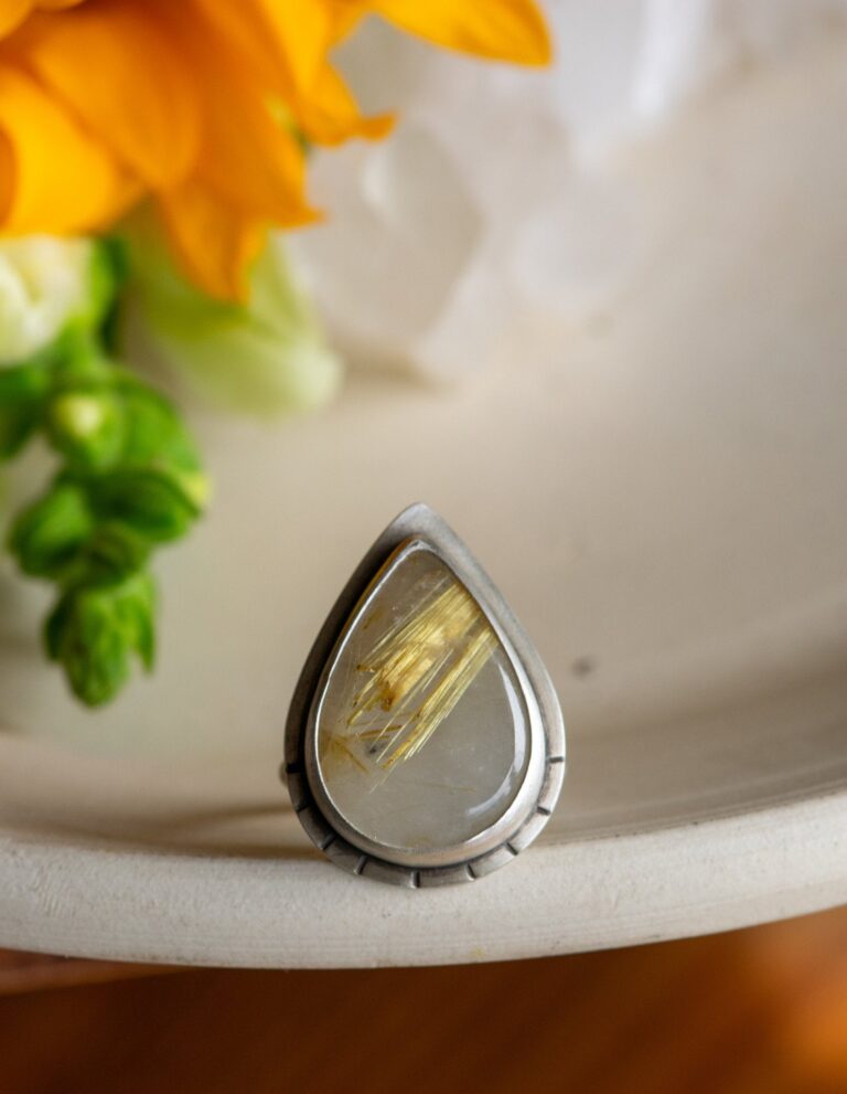 STARBURST RUTILATED QUARTZ RING - Fly Free